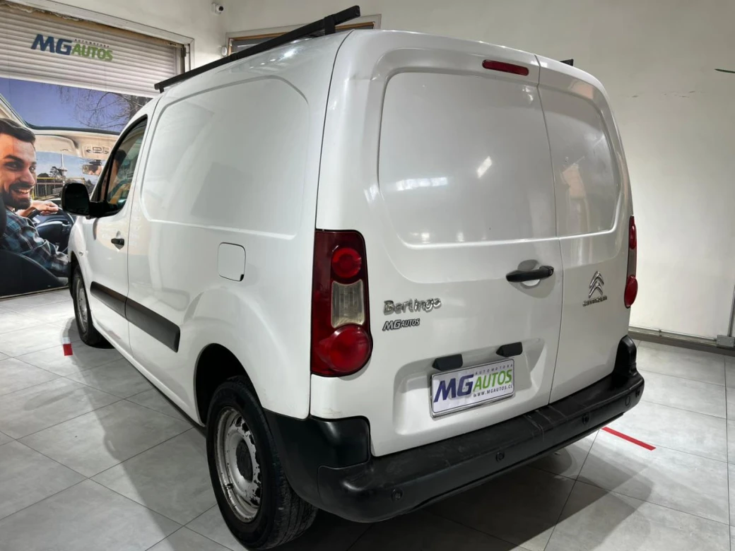 imagen 0 de vehiculo con id 2243